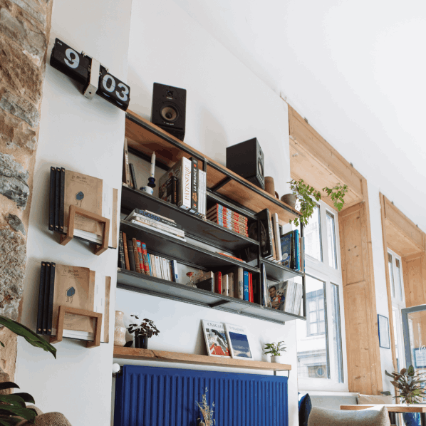 corner-exposition-culturel-artistique-événement-créatif-bibliothèque-épicerie